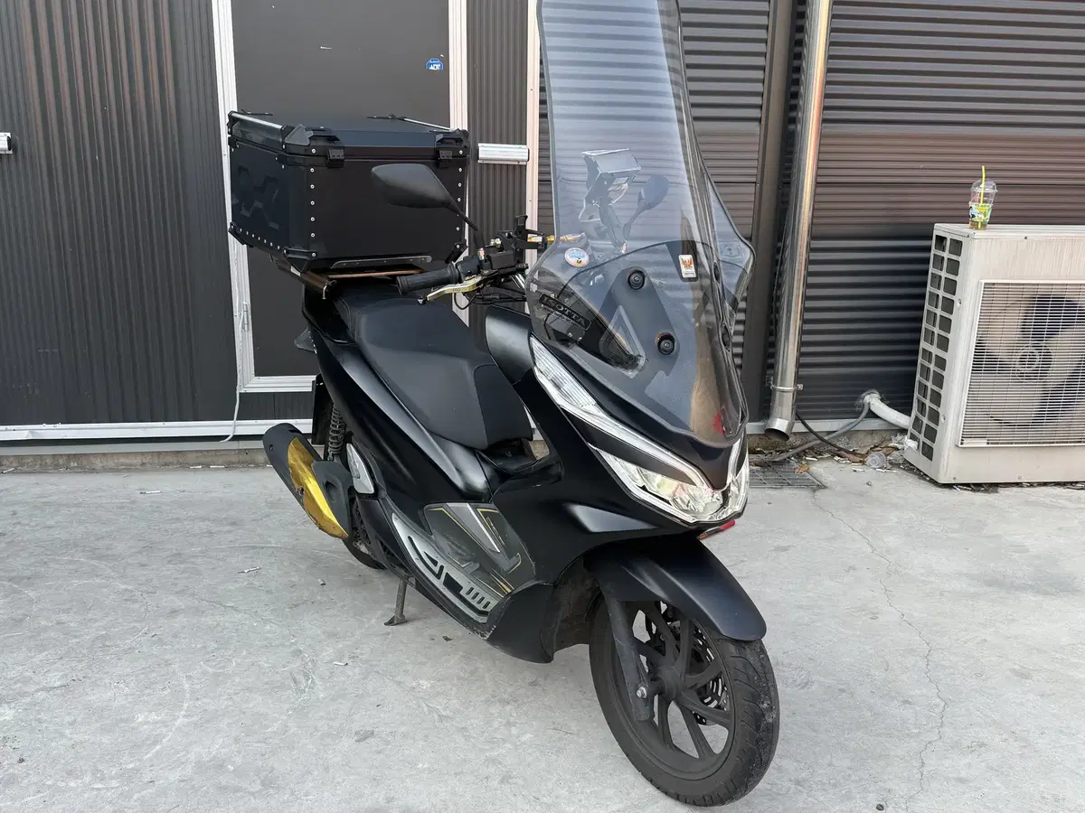 PCX / 31000km 신차컨디션 엔진최상급 알탑셋팅 판매합니다.